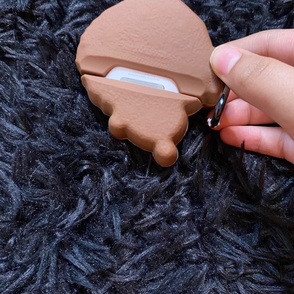 Cute Teddy Bear Airpod case - Picture 7 of 7